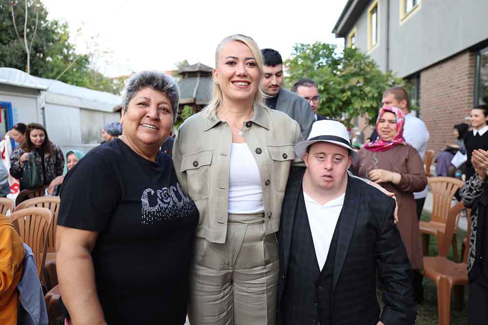 Merkezefendi Belediyesinin Tesislerinde 29 Ekim Coskusu 7Den 70E Yasandi 10