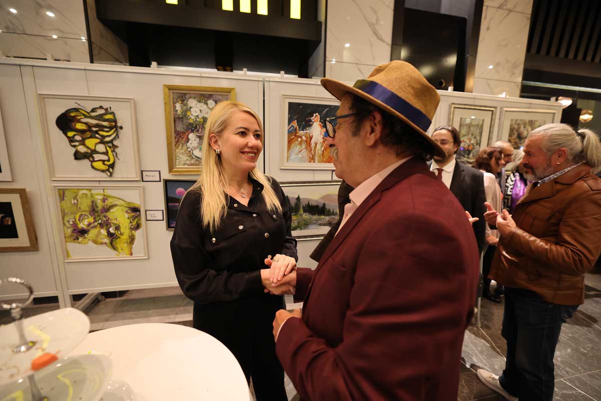 Merkezefendide Celal Gunaydin Resim Kolleksiyonu Sergisi Acildi3