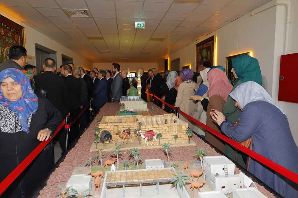 Mukaddes Emanetler Sergisi Dort Gun Boyunca Denizlililerin Ziyaretine Sunulacak 2