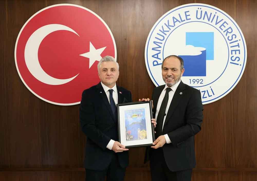 Pau Hastanesine Omurilik Yaralanmasi Poster Yarismasinda Birincilik 1