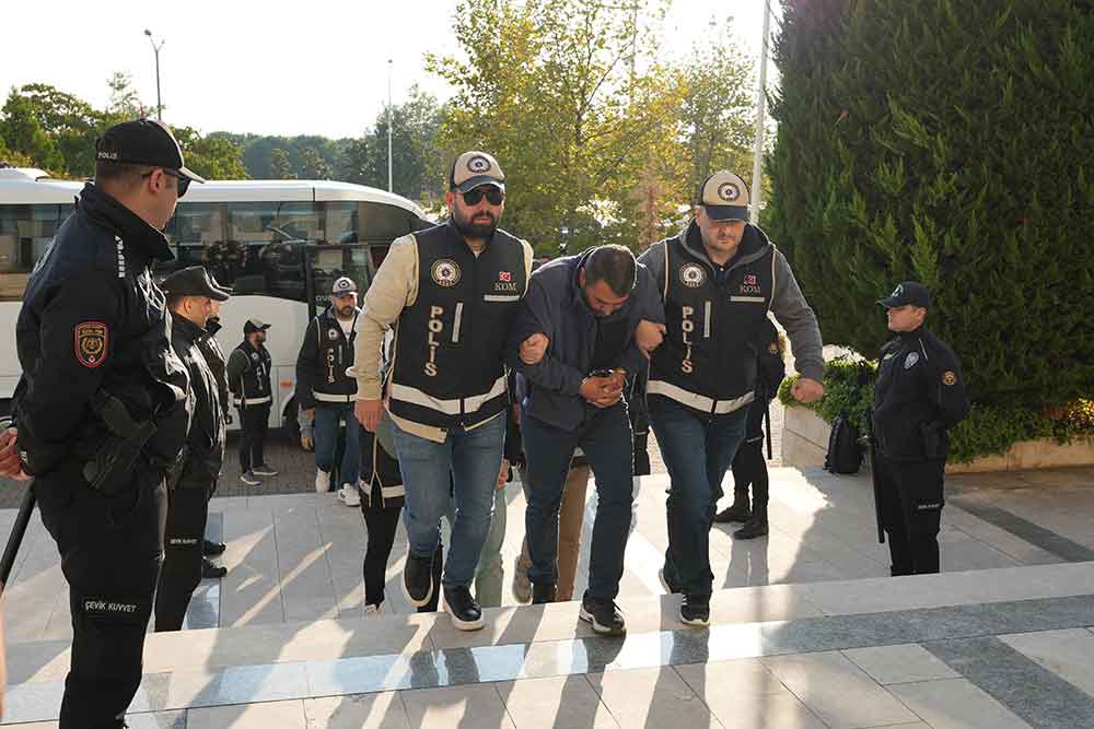 Sahte Alkol Testi Sebekesi 100 Surucunun Ehliyetini Geri Aldirdi 2