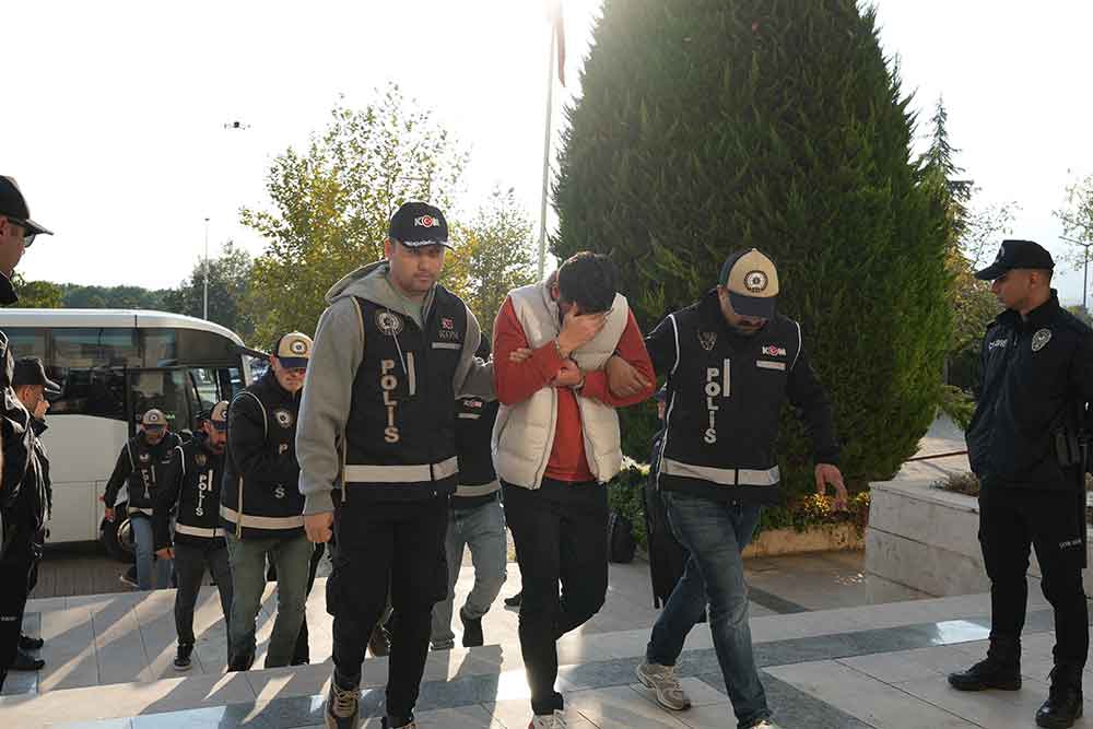 Sahte Alkol Testi Sebekesi 100 Surucunun Ehliyetini Geri Aldirdi 3