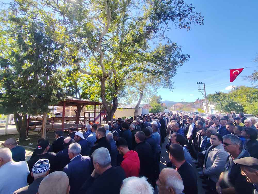 Sobadan Zehirlenen Anne Ve Kizi Son Yolculuklarina Ugurlandi 4