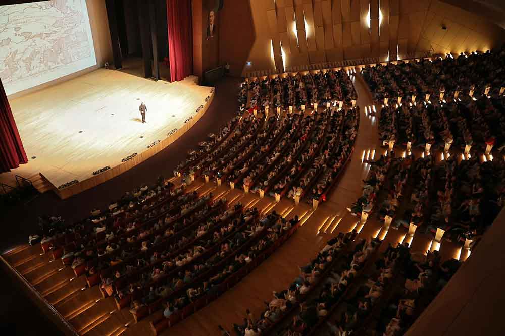 Sunay Akindan Denizlide Cumhuriyete Adanmis Bir Gece 1