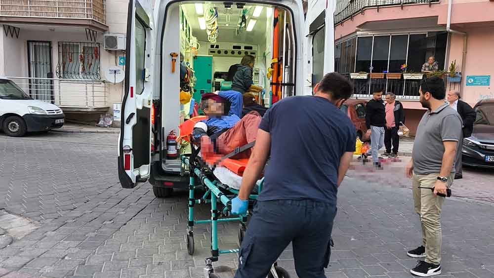 Tartistigi Agabeyini Sokak Ortasinda Bicaklayip Evine Dondu 5