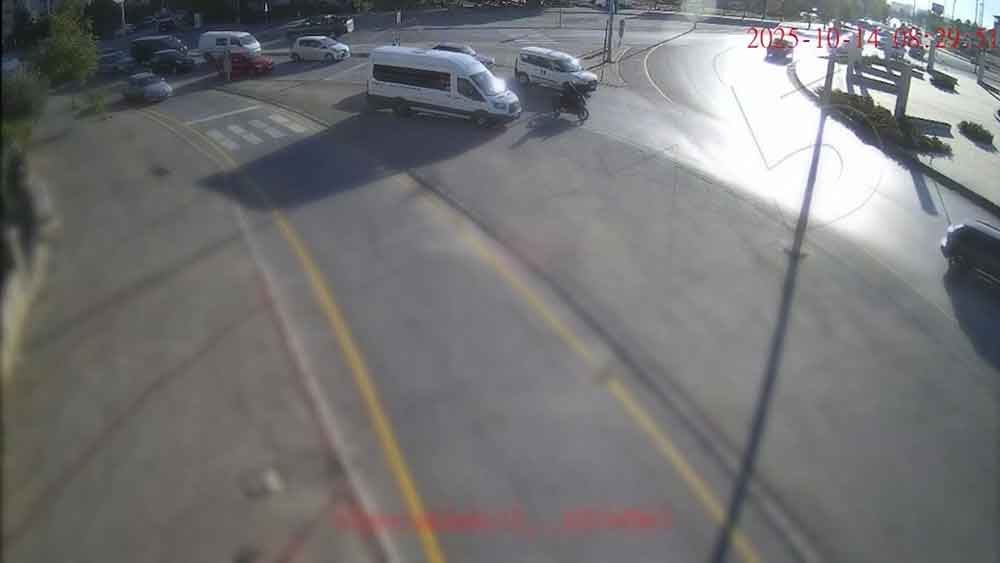 Trafige Girmek Istemeyen Uyanik Suruculer Polisin Radarina Takildi 2