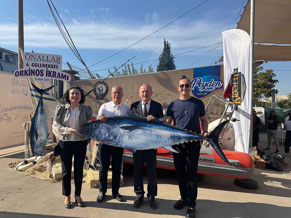 Yakaladigi 800 Kiloluk Dev Orkinosu Sevdiklerine Ihram Etti 2