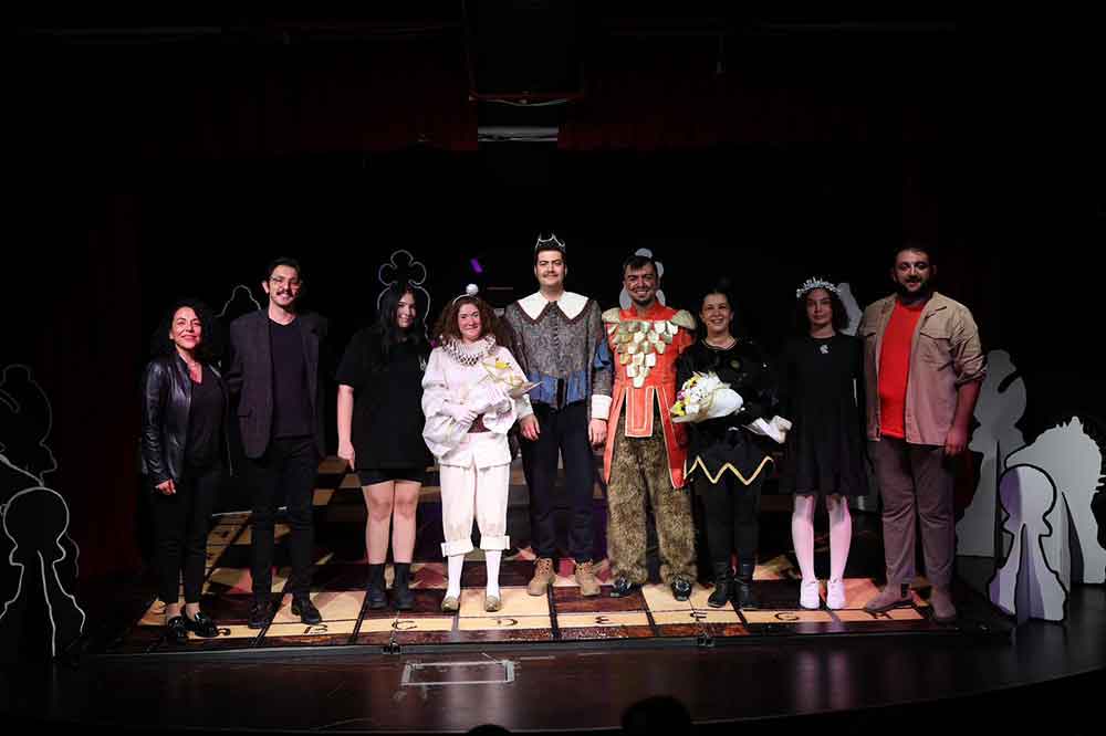 Yeni Sezonun Perdesi Acildi