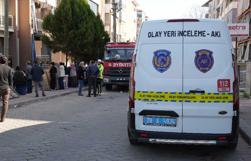 5 Katli Binada Meydana Gelen Yangin Korkuya Neden Oldu