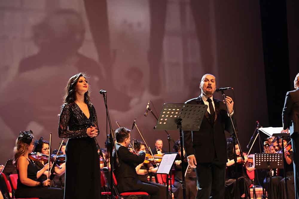 Ataya Saygi Konseri Buyuledi 2