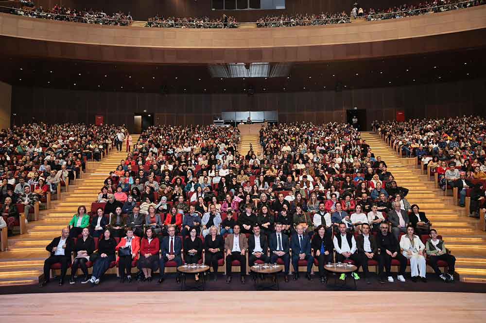 Ataya Saygi Konseri Buyuledi 4