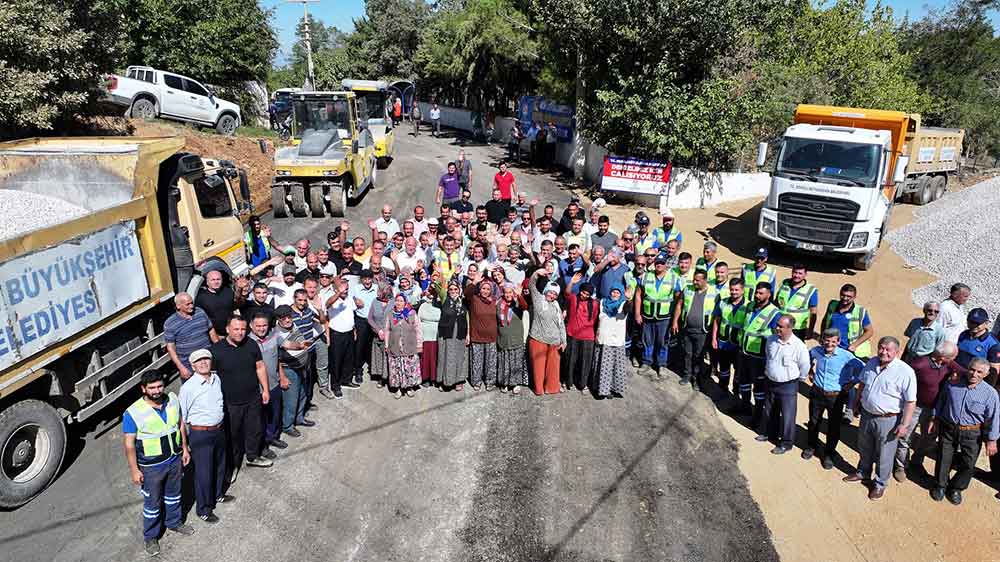 Buyuksehirden Denizlinin Dort Bir Yanina Asfalt Seferberligi 1