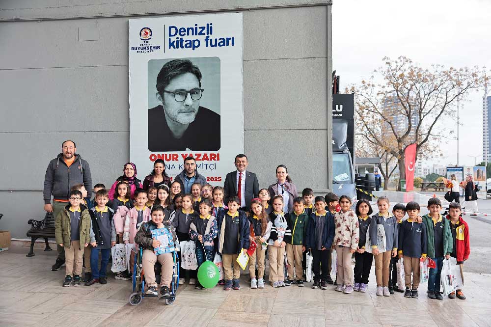 Denizli Buyuksehir Belediyesi 8 Kitap Fuari Kapilarini Acti
