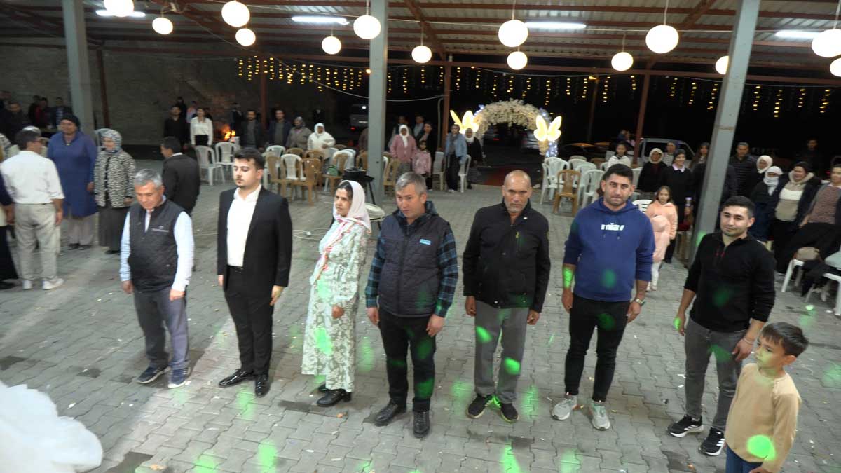 Denizli Dugunu Yarida Kesip Ataturk3