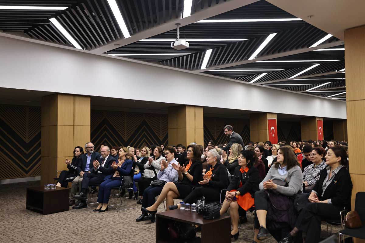 Denizli Kadina Siddet 25 Kasim4