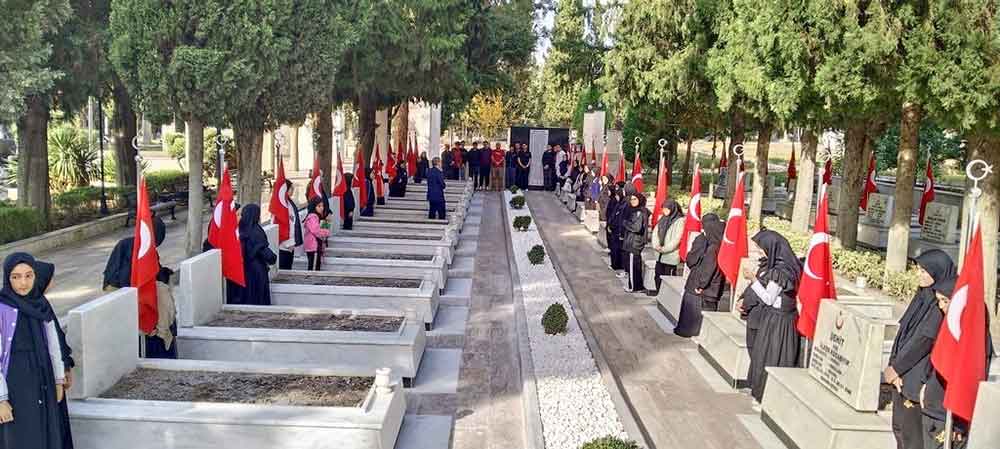 Denizlide Sehit Ogretmenler Dualarla Anildi 1