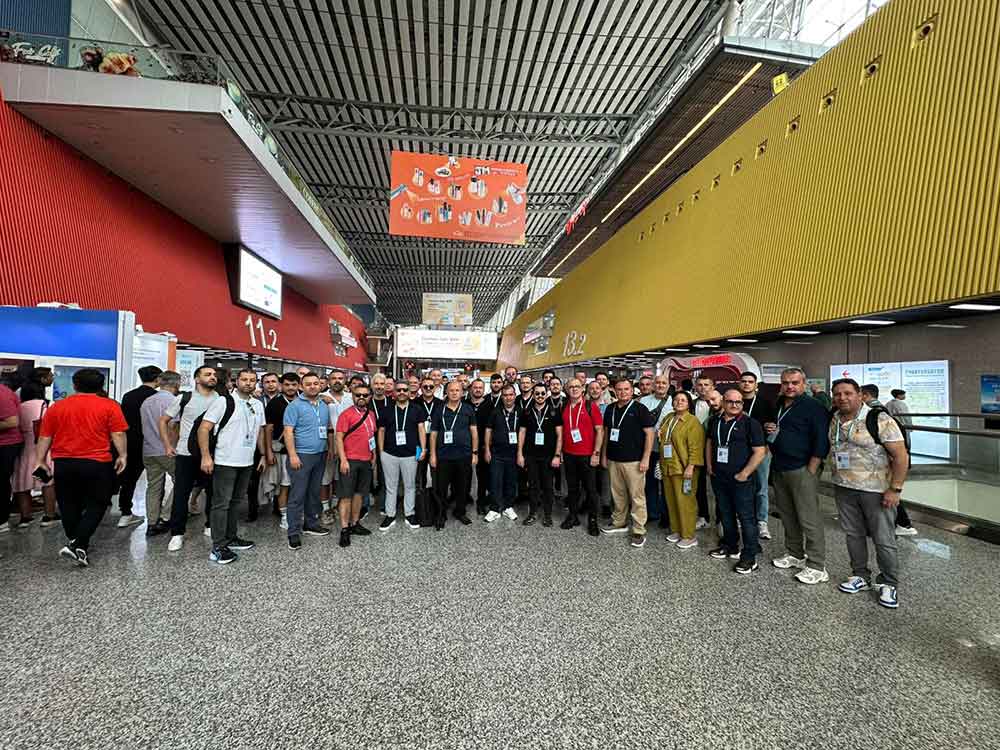 Denizliden 53 Kisilik Is Insanlari Heyeti Canton 2025 Fuarina Katildi 4