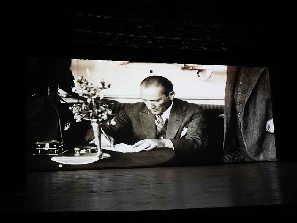 Dersimiz Ataturk Denizlililerle Bulustu