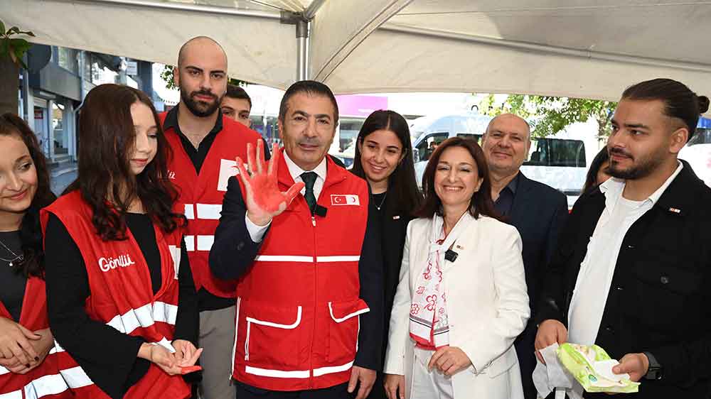 Farkindalik Olusturmak Icin Dtonun Onune Kizilay Cadirlari Kuruldu 3