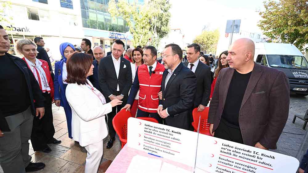 Farkindalik Olusturmak Icin Dtonun Onune Kizilay Cadirlari Kuruldu 5