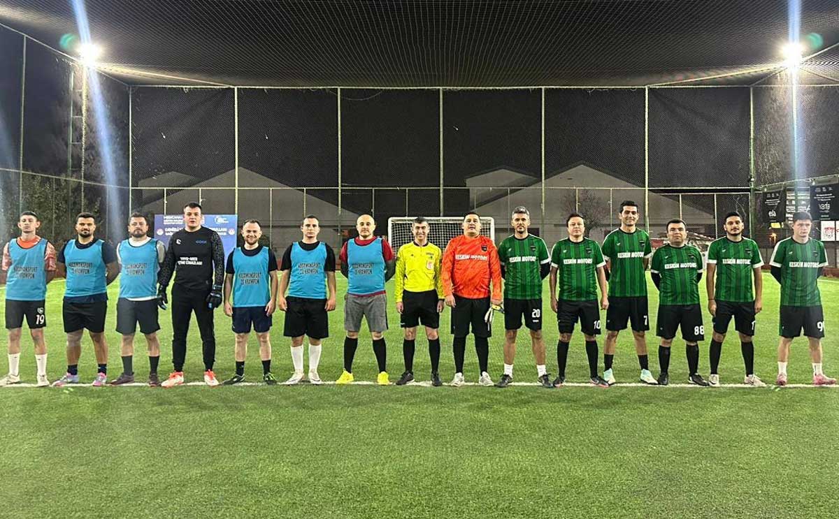 Nikferliler Hali Saha Turnuvasinda Ter Doktu 2