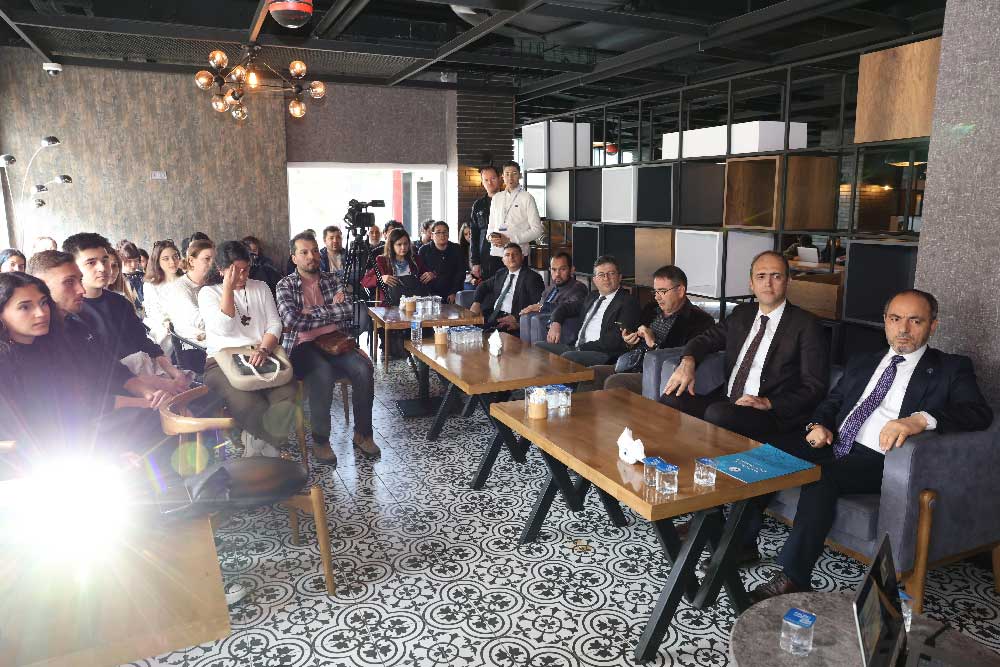 Pau Bilim Kafede Dovme Ve Cilt Sagligi Uyarisi 1