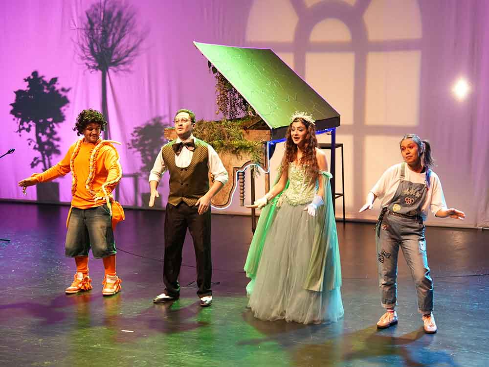 Su Perisi Lara Tiyatro Oyunu Ogrencilerle Bulustu 2