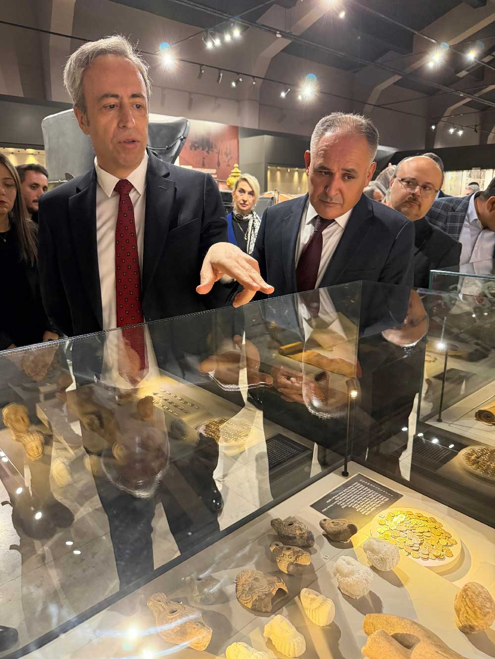 Tarihi Eser Kacakciligina Dikkat Ceken Sergi Ziyaretcilerini Agirliyor 3