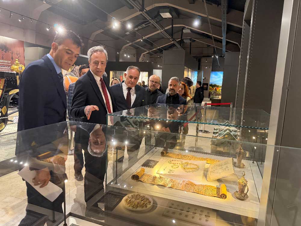 Tarihi Eser Kacakciligina Dikkat Ceken Sergi Ziyaretcilerini Agirliyor 6