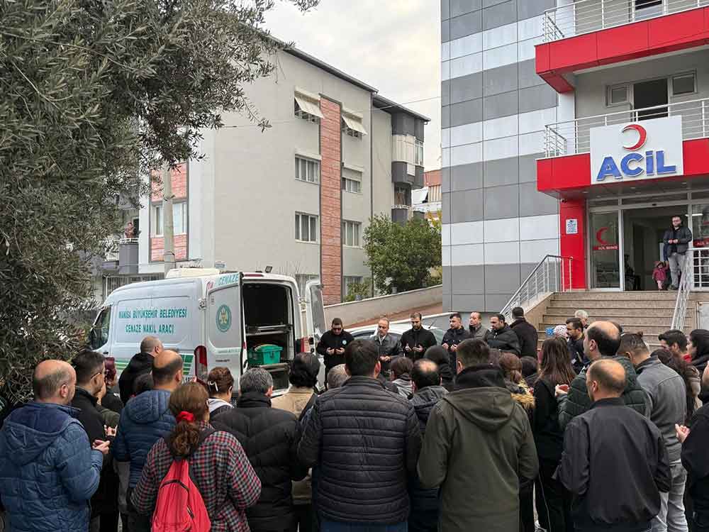 Ameliyat Yaptigi Sirada Kalp Krizi Geciren Denizlili Doktor Hayatini Kaybetti 4