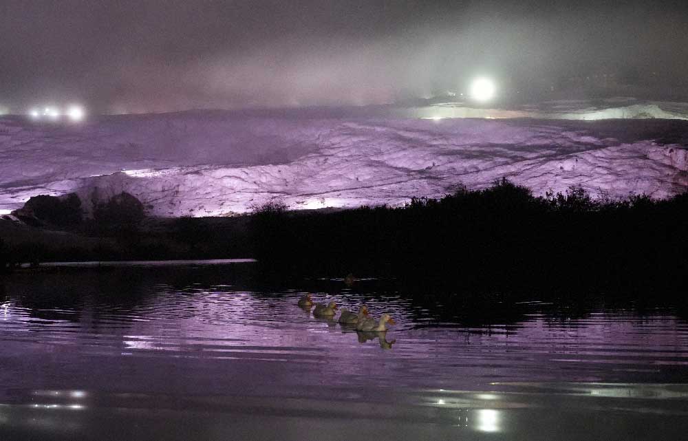 Beyaz Cennette Yagmur Sonrasi Olusan Sis Kartpostallik Goruntuler Olusturdu 1