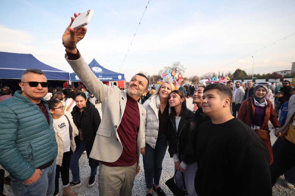 Buz Pateni Pisti Genclerin Yeni Bulusma Noktasi Oldu 2
