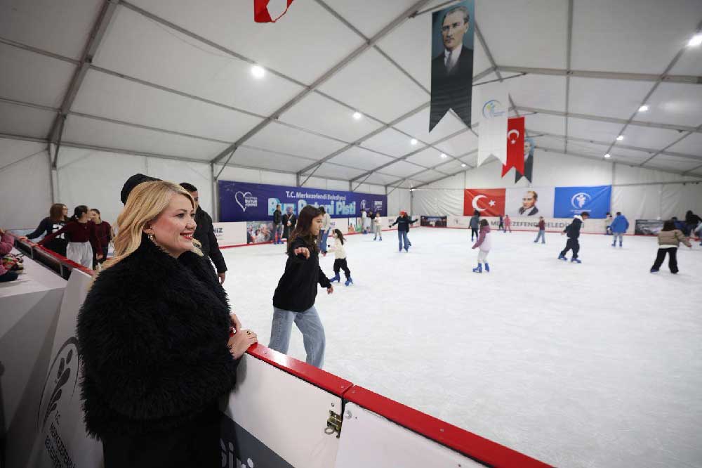 Buz Pateni Pisti Genclerin Yeni Bulusma Noktasi Oldu 8