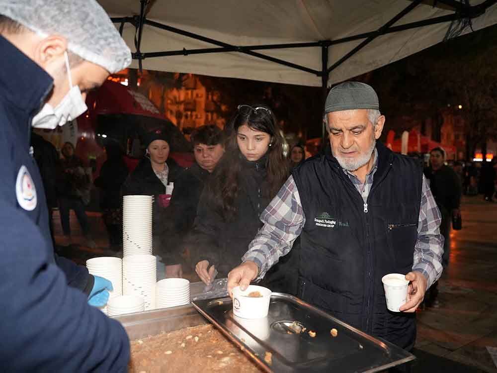 Denizli Buyuksehir Kandil Gelenegini Yasatiyor 1