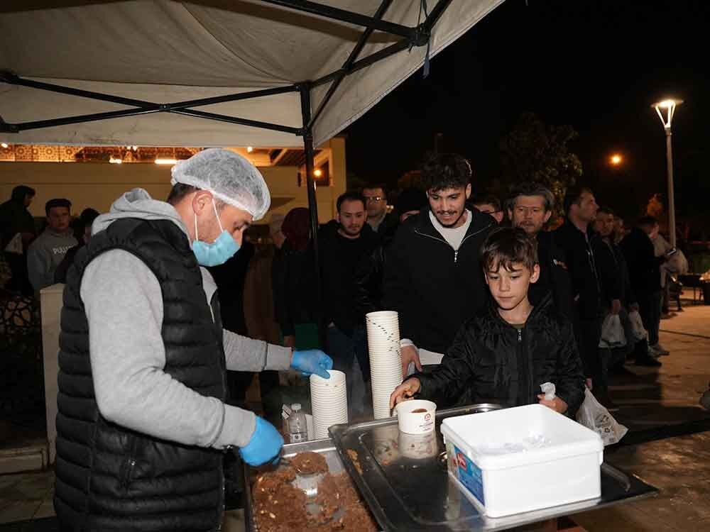 Denizli Buyuksehir Kandil Gelenegini Yasatiyor 2