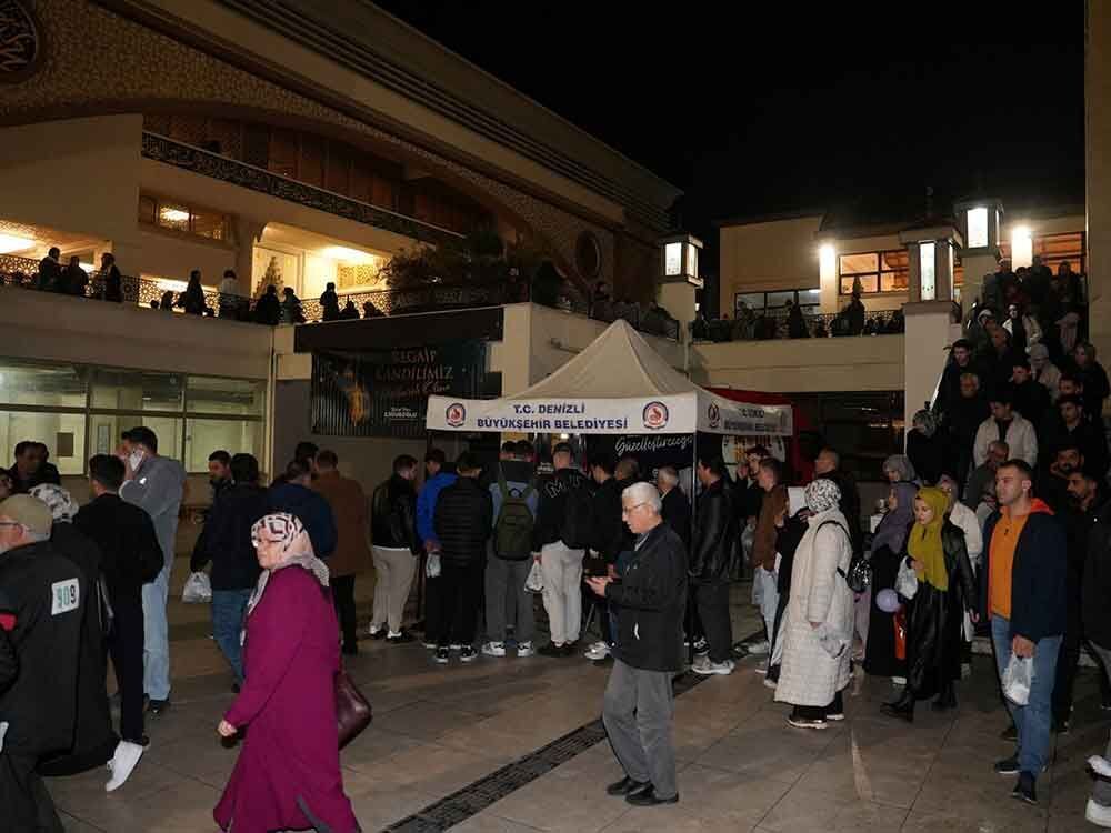 Denizli Buyuksehir Kandil Gelenegini Yasatiyor 3