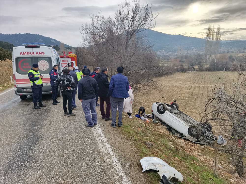 Denizli Cameli Imamlar Trafik Kazasi 2 Yarali2
