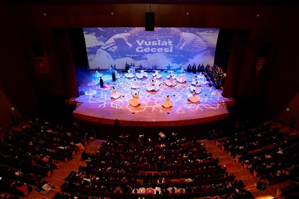 Denizlide Binlerce Kisi Ayni Manevi Iklimde Bir Araya Geldi 3