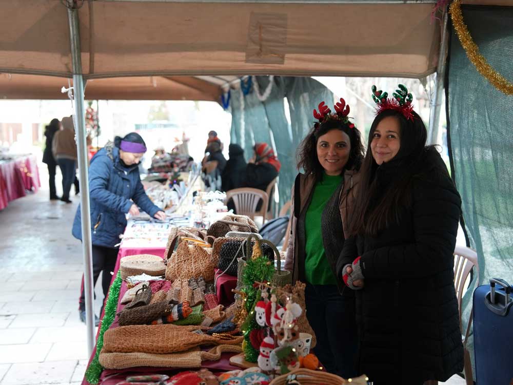 Denizlide Kent Konseyi El Emegi Pazari Acildi3