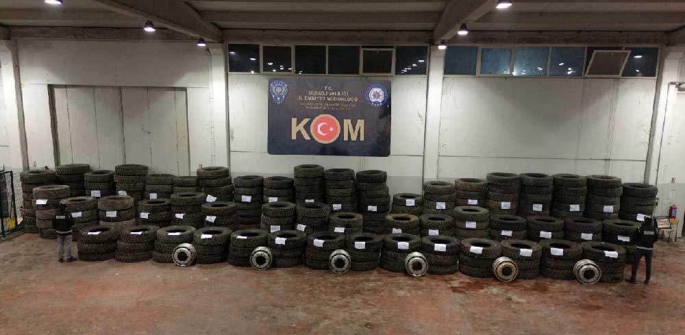 Denizlide Piyasa Degeri 3 Milyon Lira Olan Otomobil Parcasina El Konuldu 2