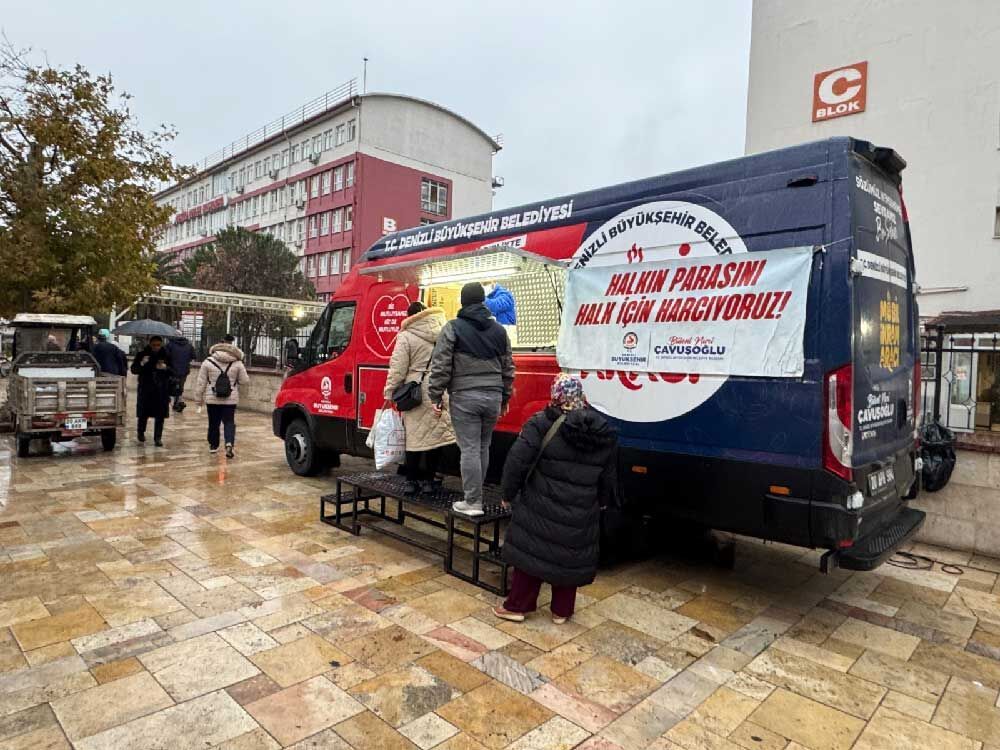 Denizlide Soguk Ve Yagmurlu Havada Vatandaslara Sicak Corba 3