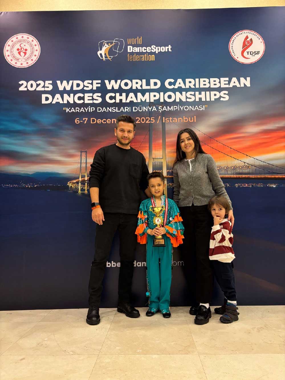 Denizlili Toprak Cinar 7 Yasinda Dunya Ucuncusu Oldu