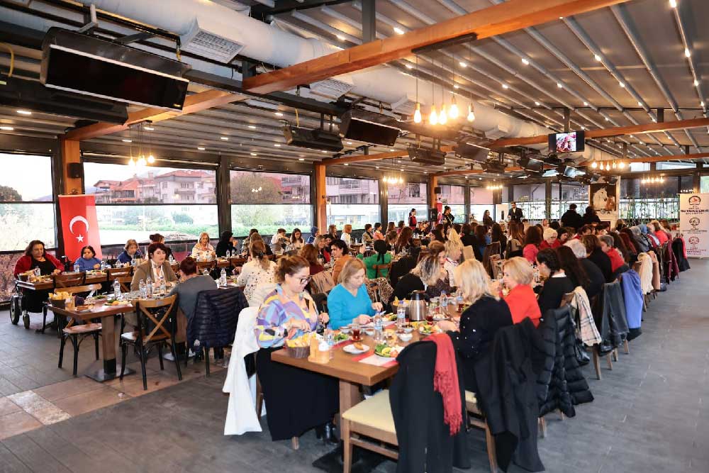 Kadin Meclisinden Dunya Kadin Haklari Gununde Anlamli Bulusma 3