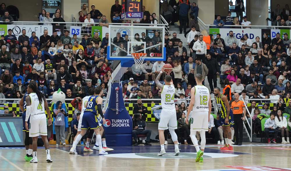 Merkezefendi Basket Fenerbahce1