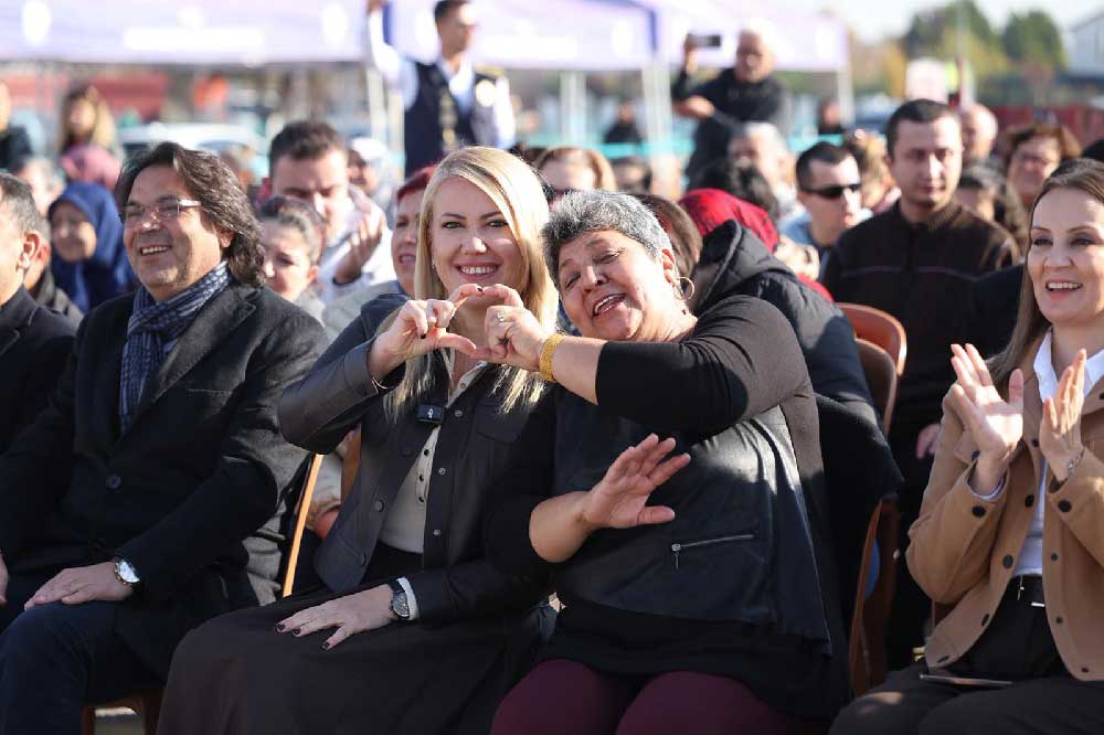 Merkezefendide 5 Engelsiz Fest Coskusu Yasandi 3