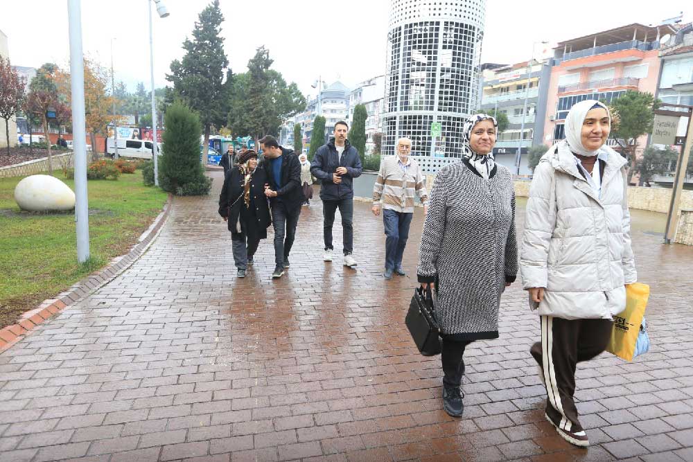 Pamukkale Alzheimer Merkezinden Nostalji Dolu Sinema Etkinligi 2
