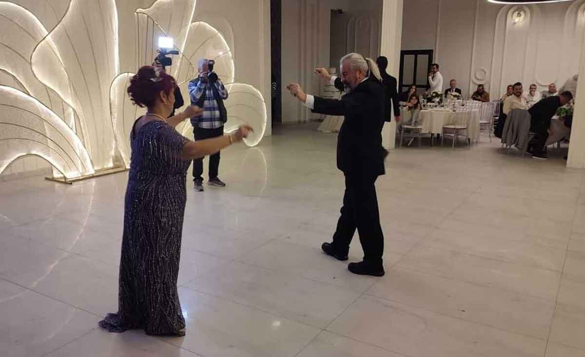 Ressam Erkin Ekici Ve Tomomi Miyai Dunya Evine Girdi 3