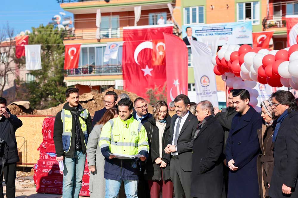 Baskan Cavusoglu Bu Sehirde Cocuklar Guvende Kadinlar Ozgur Olacak2