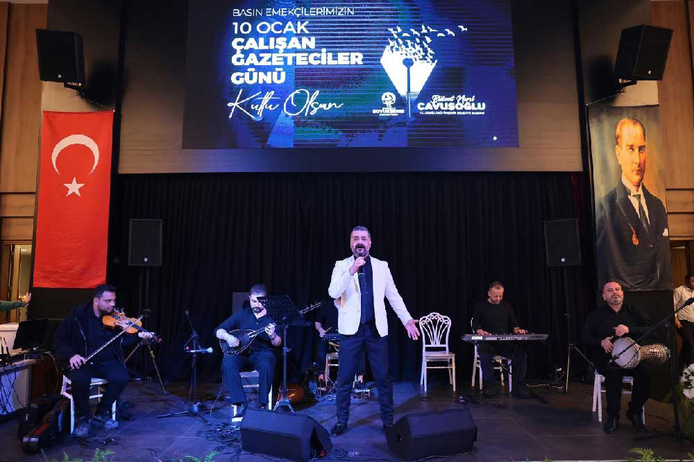 Baskan Cavusoglu Gazeteciler Ve Aileleri Ile Bir Araya Geldi 1