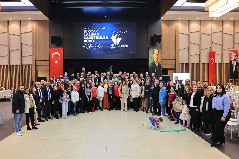 Baskan Cavusoglu Gazeteciler Ve Aileleri Ile Bir Araya Geldi 8